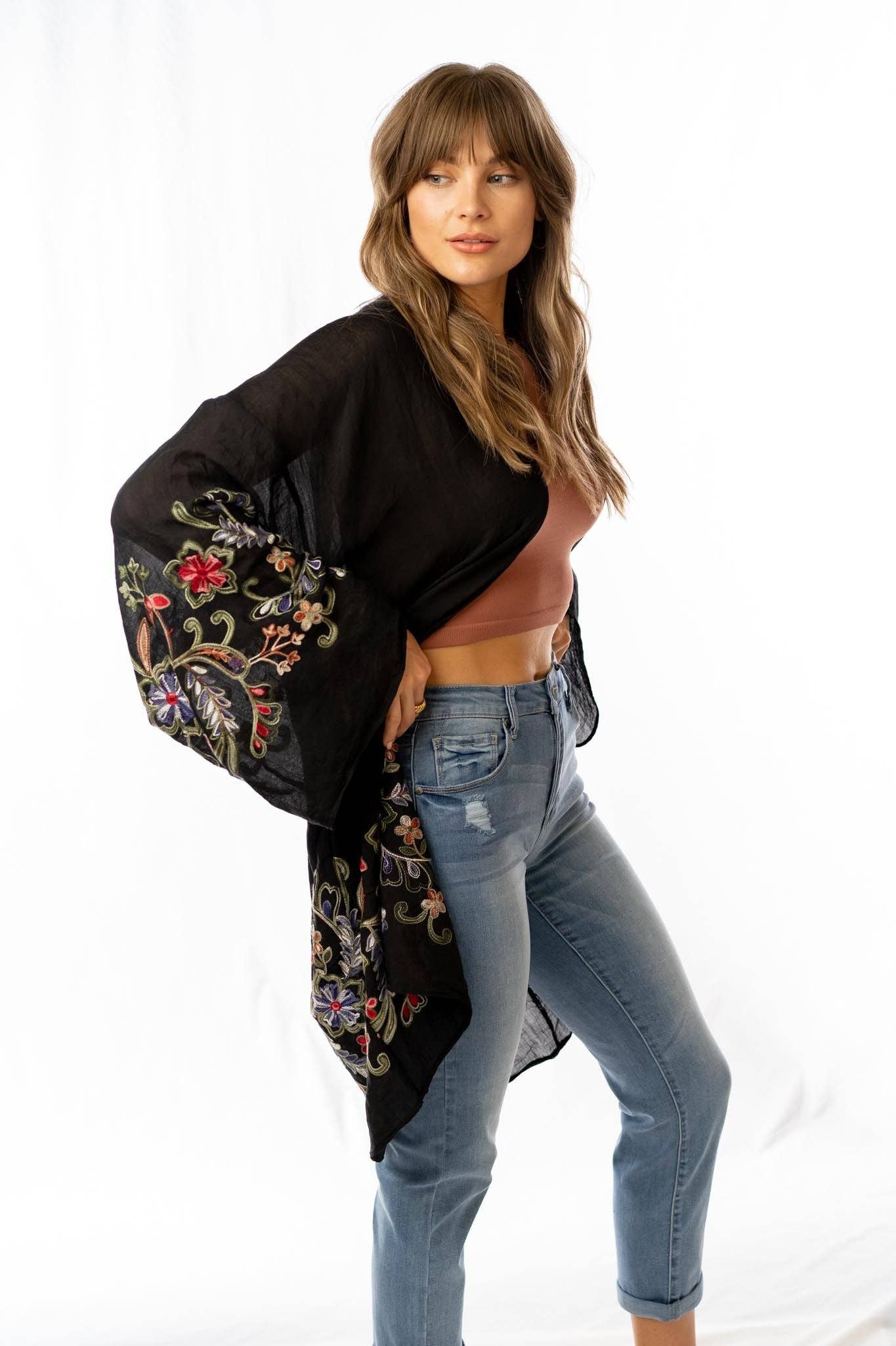 Fun In Florals Kimono - Black 3BN